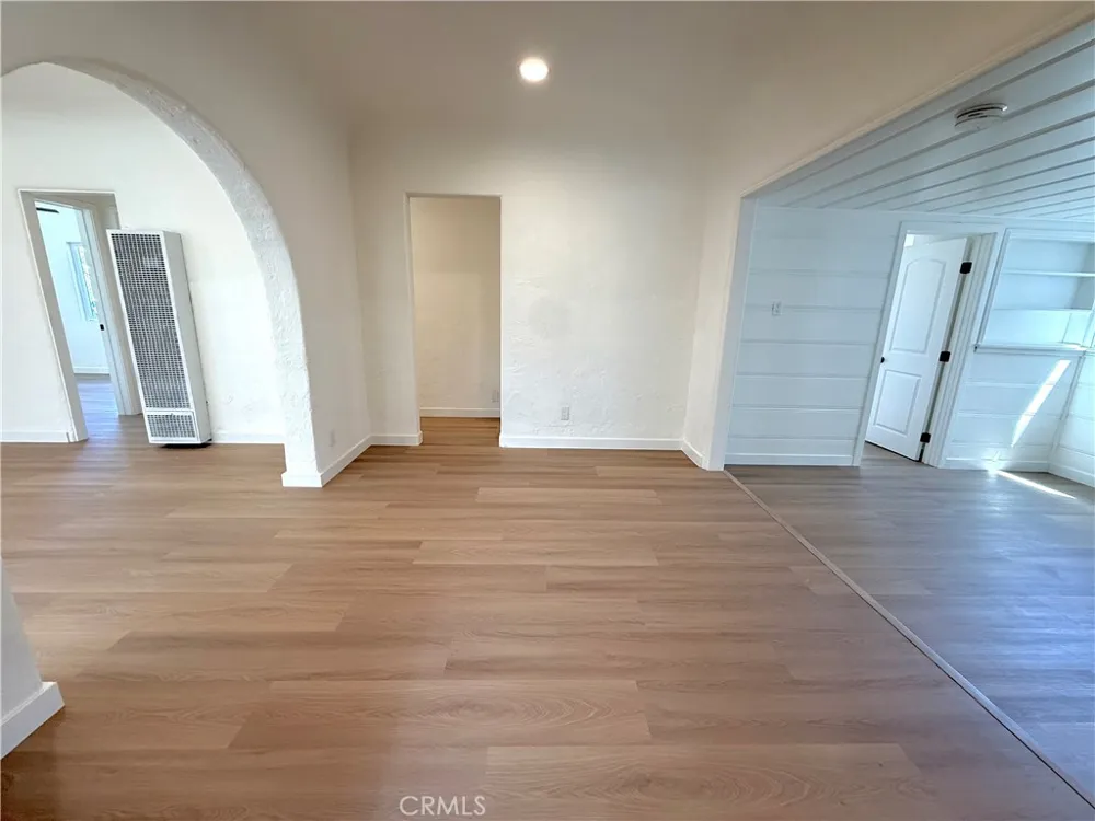 472 W Burnett Long Beach, CA 90806