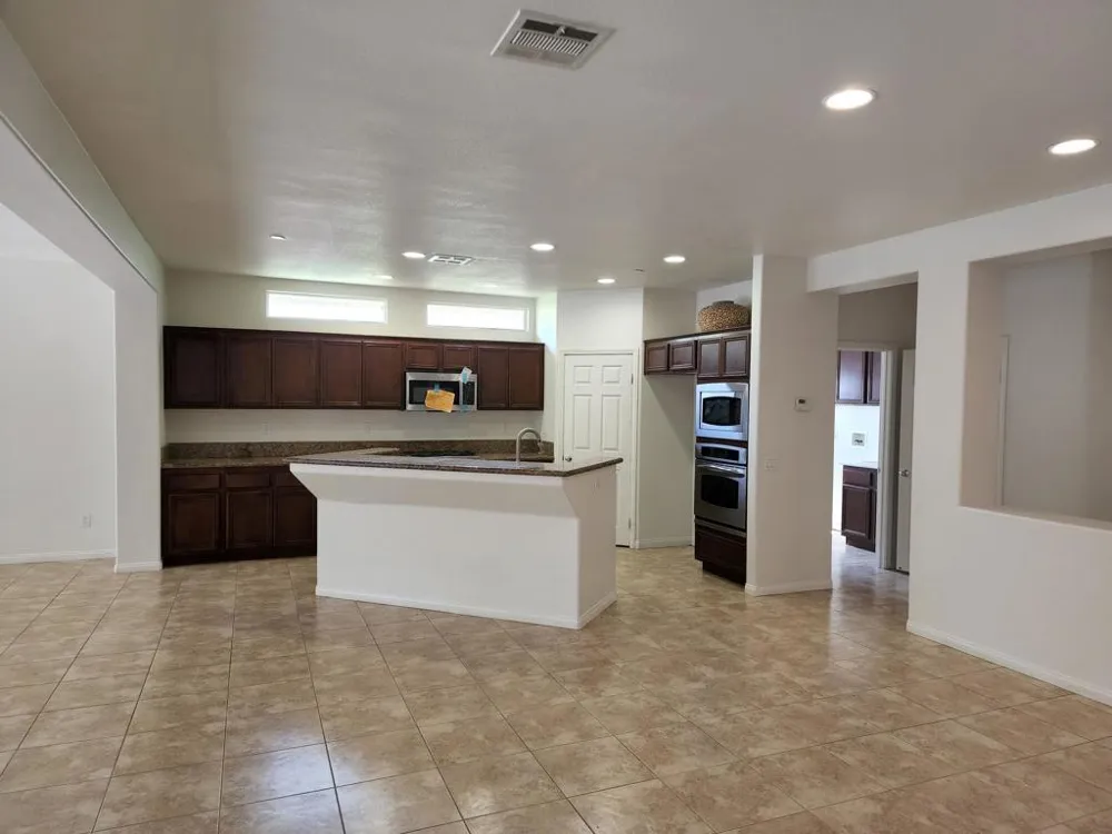 1141 Oro Palm Springs, CA 92262