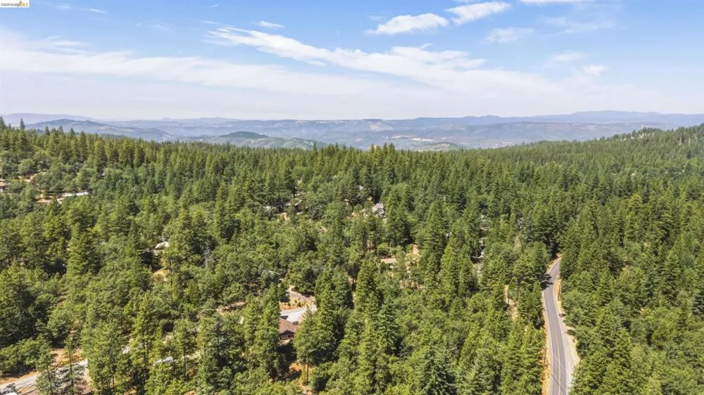 23939 Broken Bit Sonora, CA 95370