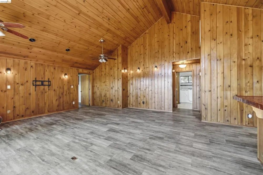 23939 Broken Bit Sonora, CA 95370