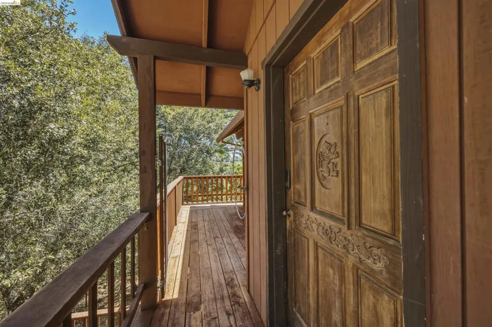 23939 Broken Bit Sonora, CA 95370
