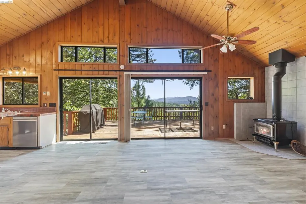 23939 Broken Bit Sonora, CA 95370