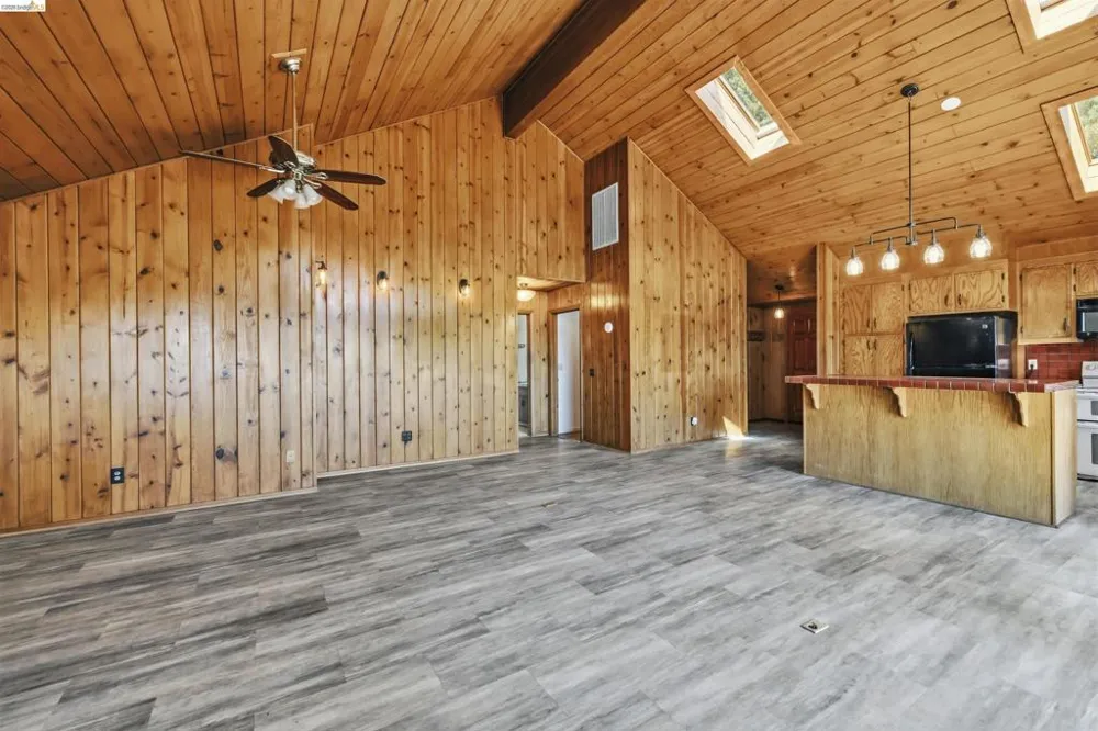 23939 Broken Bit Sonora, CA 95370