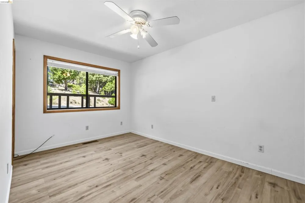 23939 Broken Bit Sonora, CA 95370