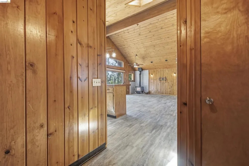 23939 Broken Bit Sonora, CA 95370