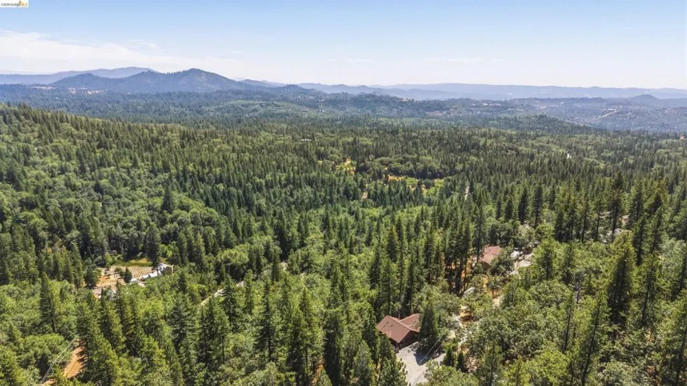 23939 Broken Bit Sonora, CA 95370