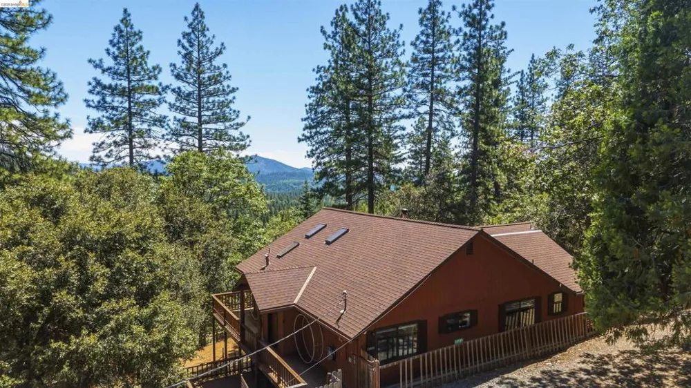 23939 Broken Bit Sonora, CA 95370