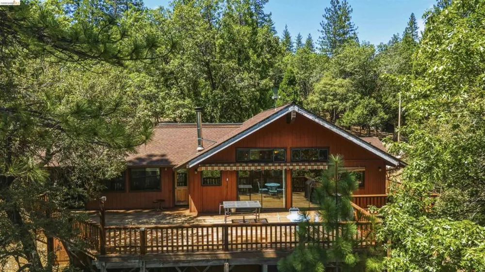 23939 Broken Bit Sonora, CA 95370
