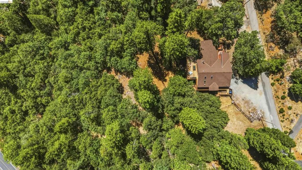 23939 Broken Bit Sonora, CA 95370