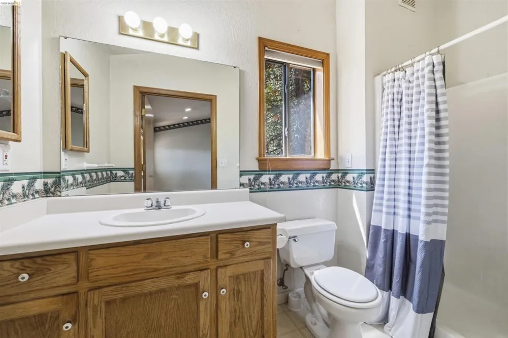 23939 Broken Bit Sonora, CA 95370
