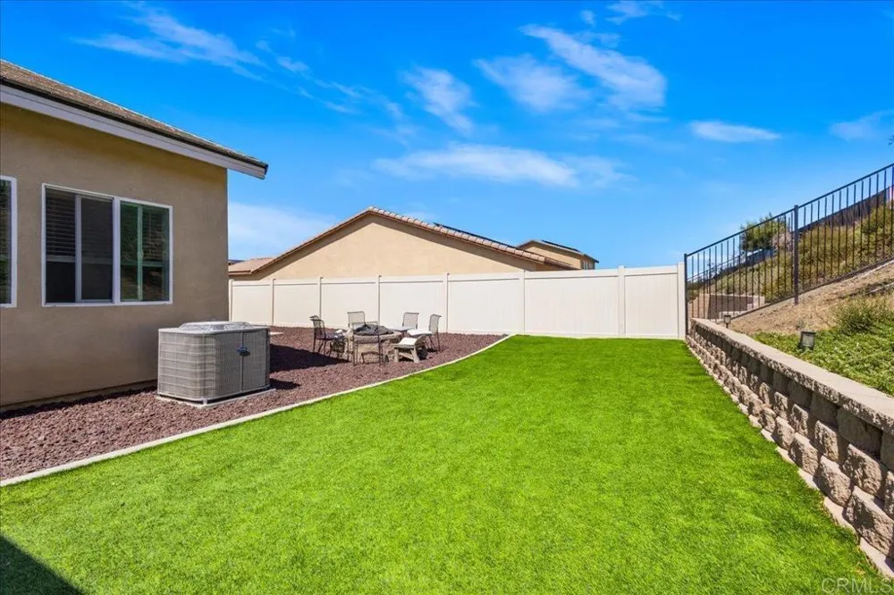 30667 Expedition Dr Winchester, CA 92596