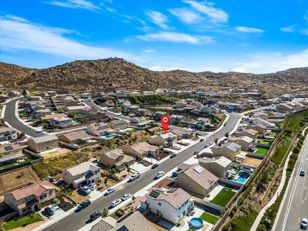 30667 Expedition Dr Winchester, CA 92596