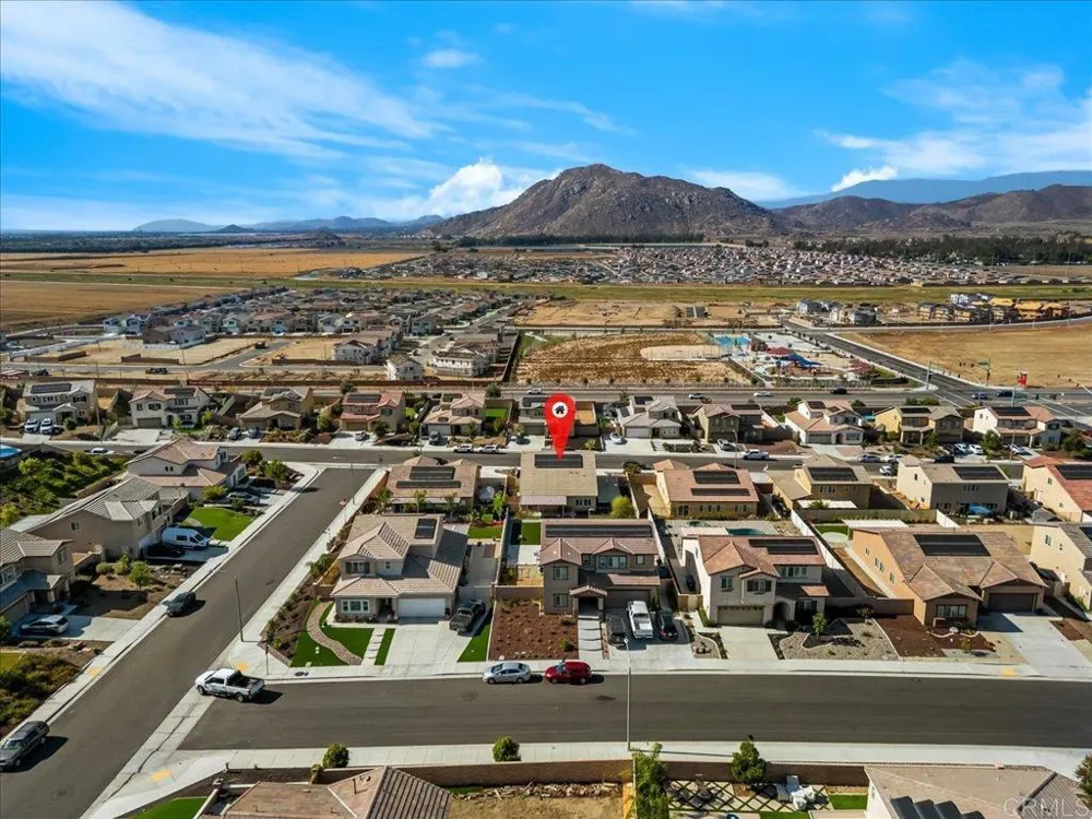 30667 Expedition Dr Winchester, CA 92596