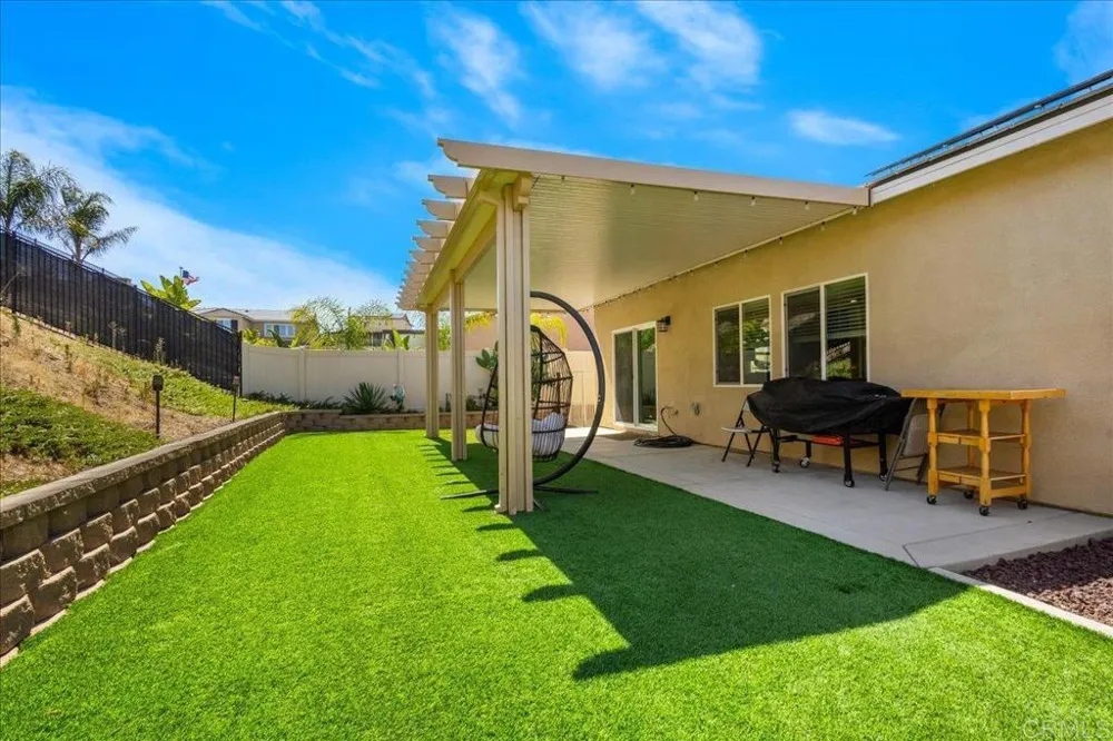30667 Expedition Dr Winchester, CA 92596