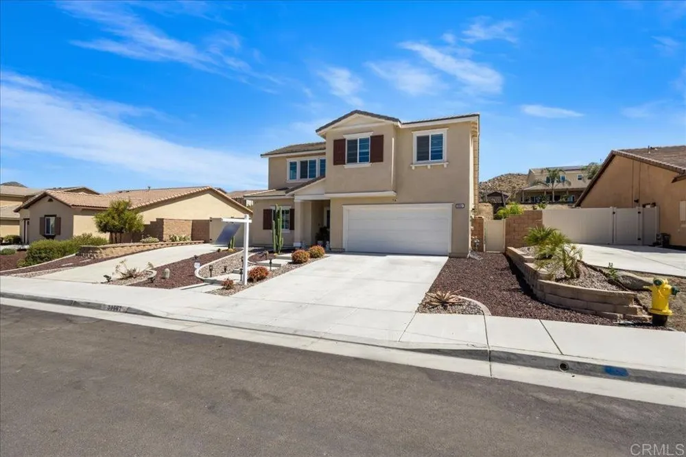 30667 Expedition Dr Winchester, CA 92596