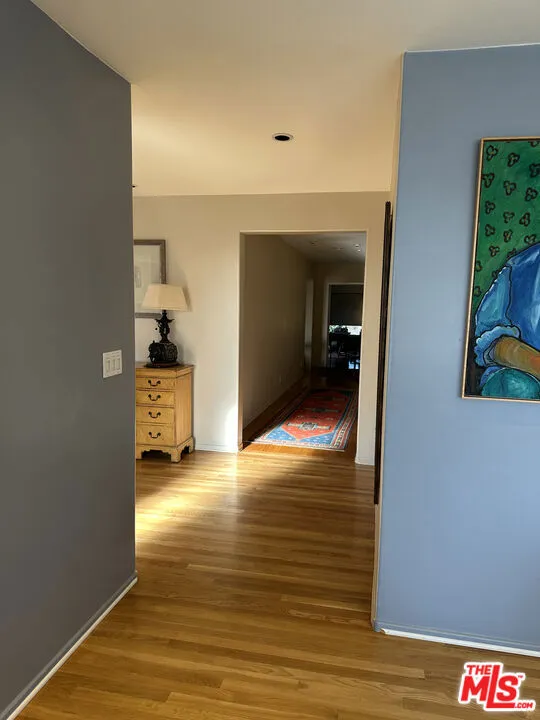 2027 Westridge Road Los Angeles, CA 90049