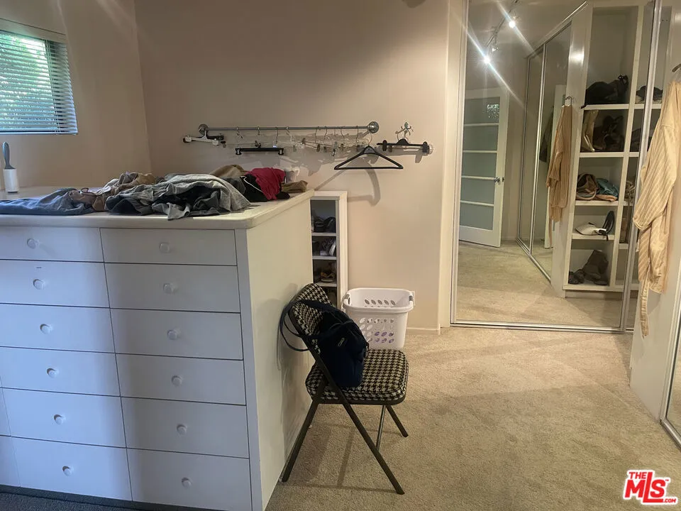 2027 Westridge Road Los Angeles, CA 90049