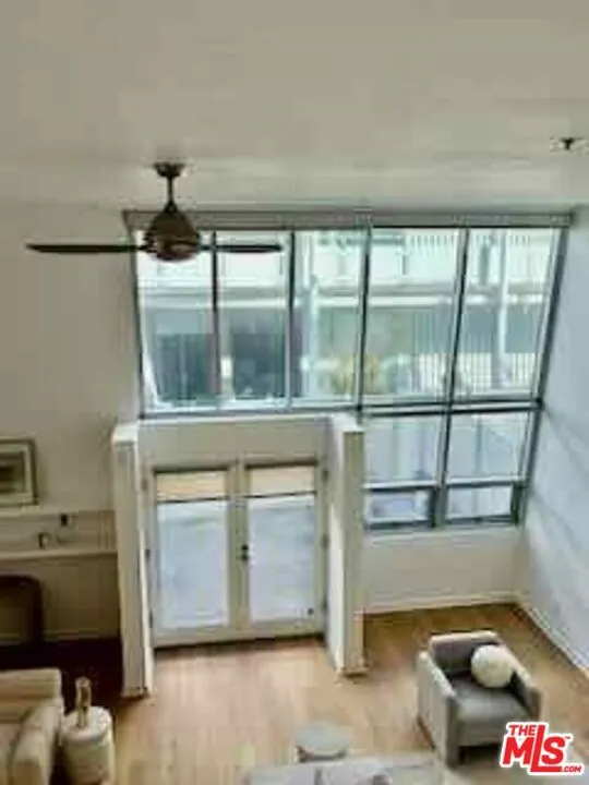 615 Hampton Drive #C101 Los Angeles, CA 90291