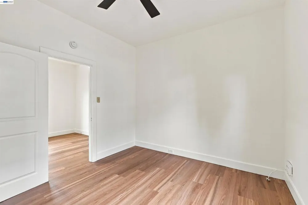 6414 Herzog St Oakland, CA 94608