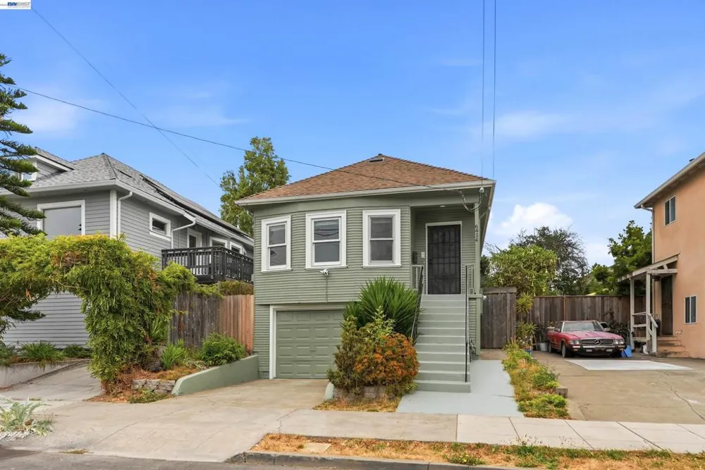 6414 Herzog St Oakland, CA 94608