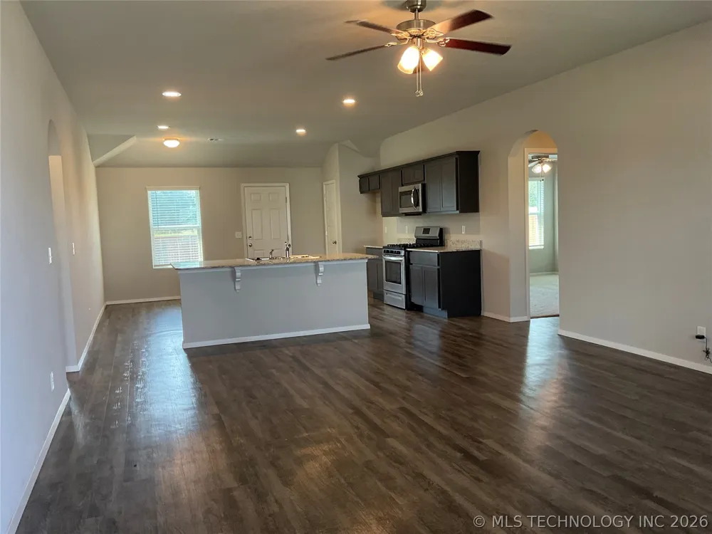7514 E 160th Place S Bixby, OK 74008