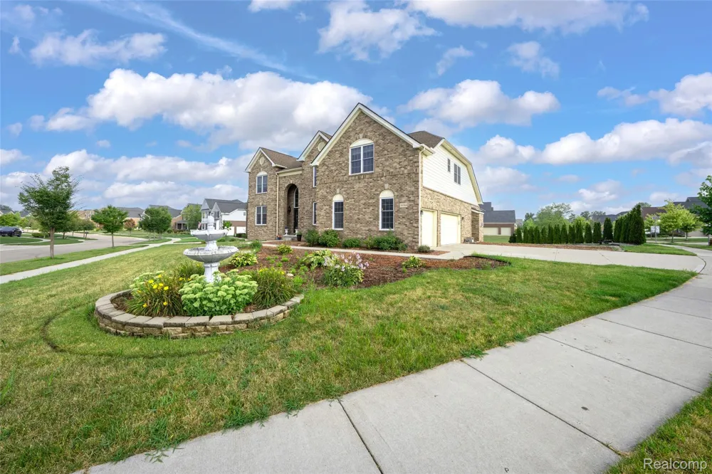 50584 Telluride Canton Charter Township, MI 48187