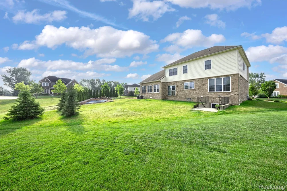 50584 Telluride Canton Charter Township, MI 48187