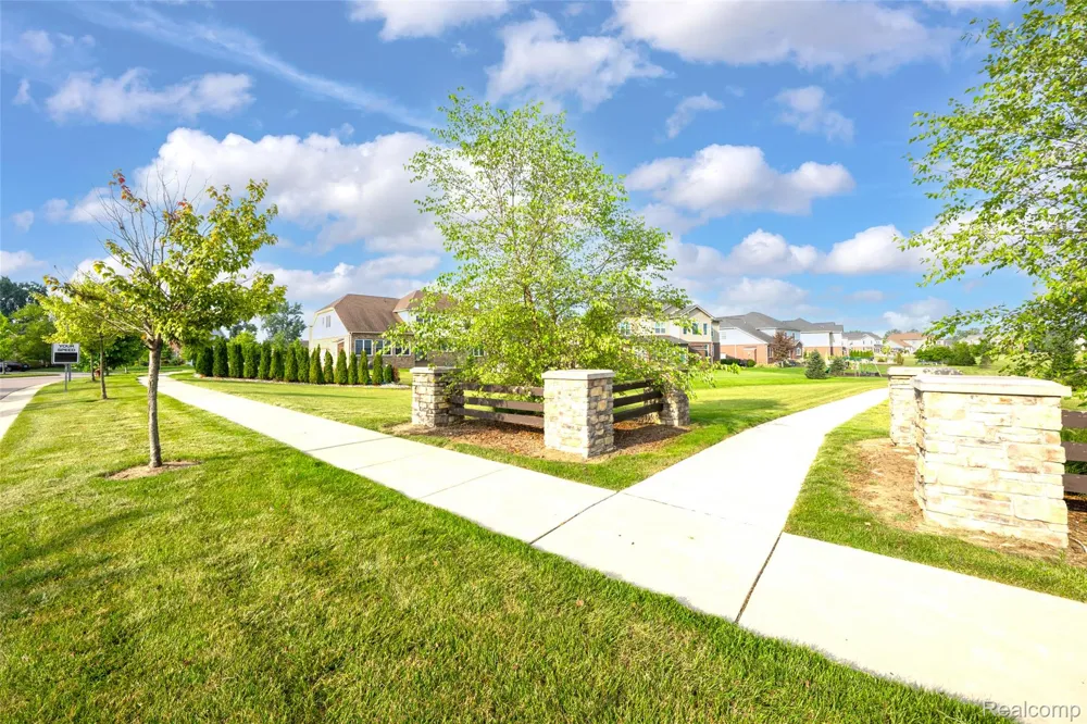 50584 Telluride Canton Charter Township, MI 48187