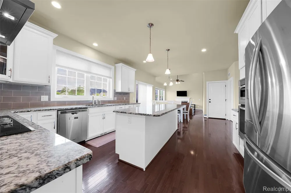 50584 Telluride Canton Charter Township, MI 48187