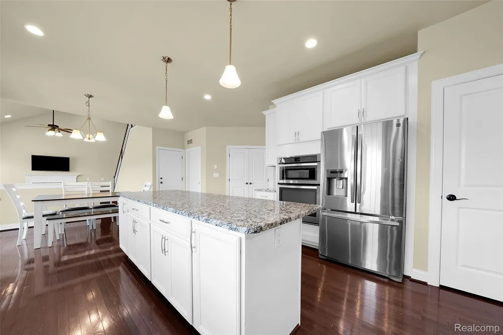 50584 Telluride Canton Charter Township, MI 48187