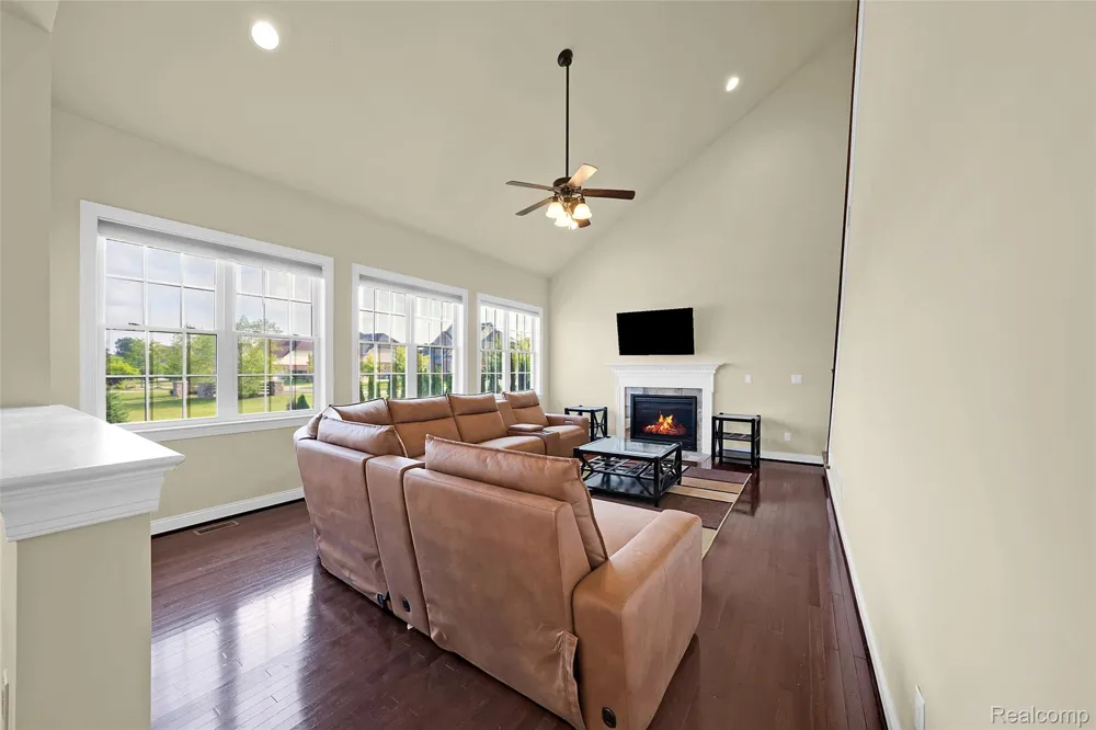 50584 Telluride Canton Charter Township, MI 48187