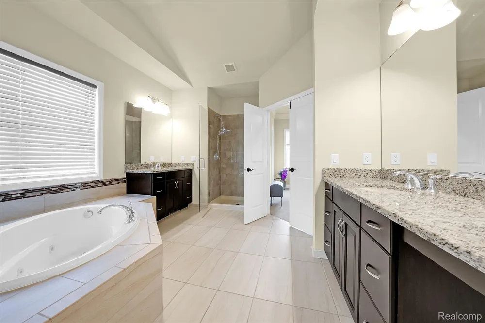 50584 Telluride Canton Charter Township, MI 48187