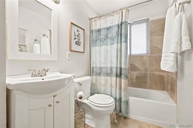 8402 Chase Street Arvada, CO 80003