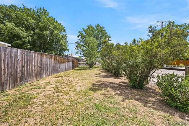 8402 Chase Street Arvada, CO 80003