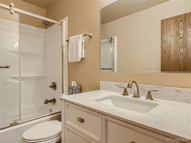 9800 Ryan Gulch Road #302 Silverthorne, CO 80498