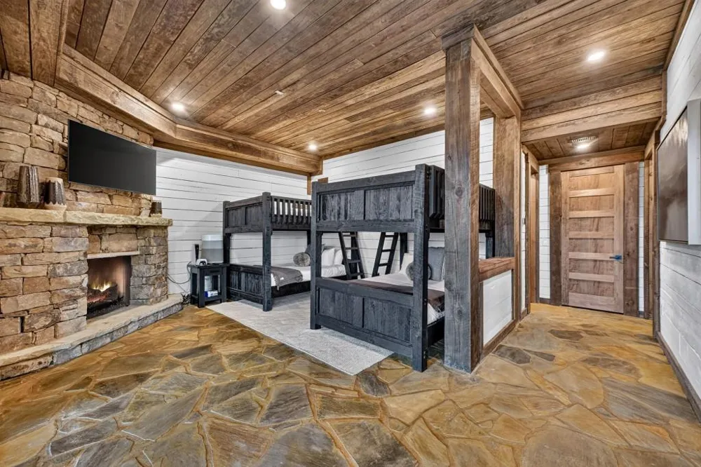 224 Eagle Ridge Morganton, GA 30560