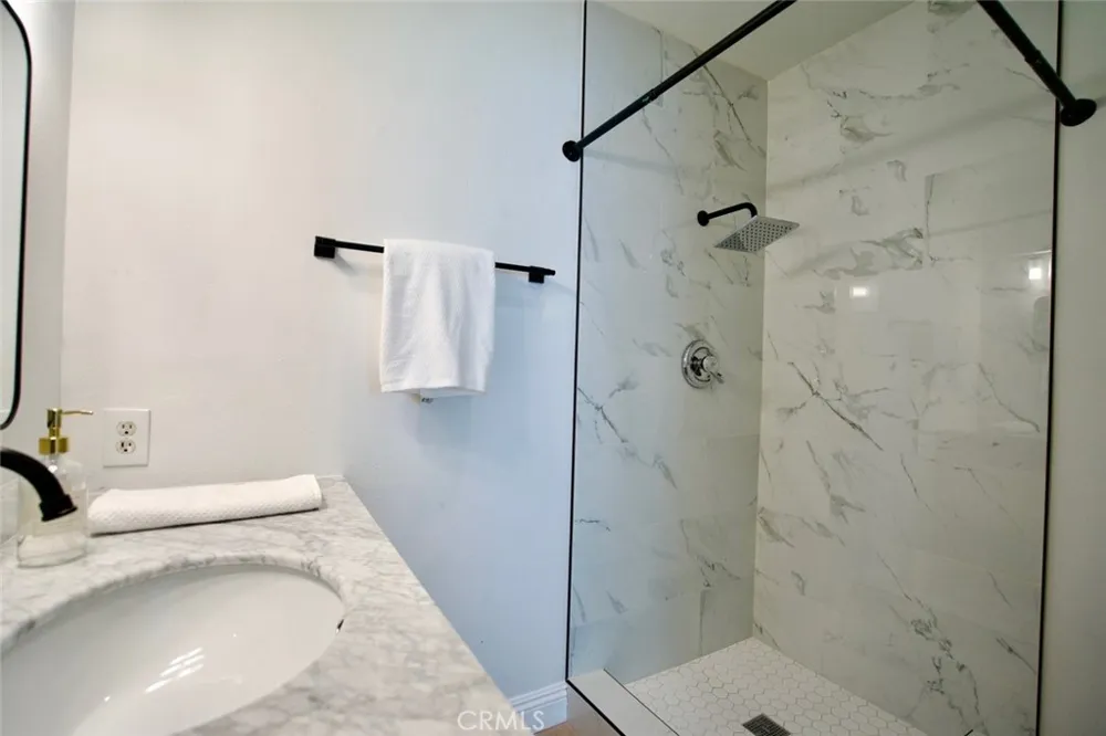5500 Ackerfield Ave #104 Long Beach, CA 90805