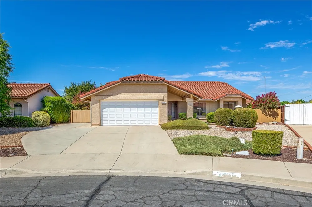 29337 Crown Point Court Sun City, CA 92586