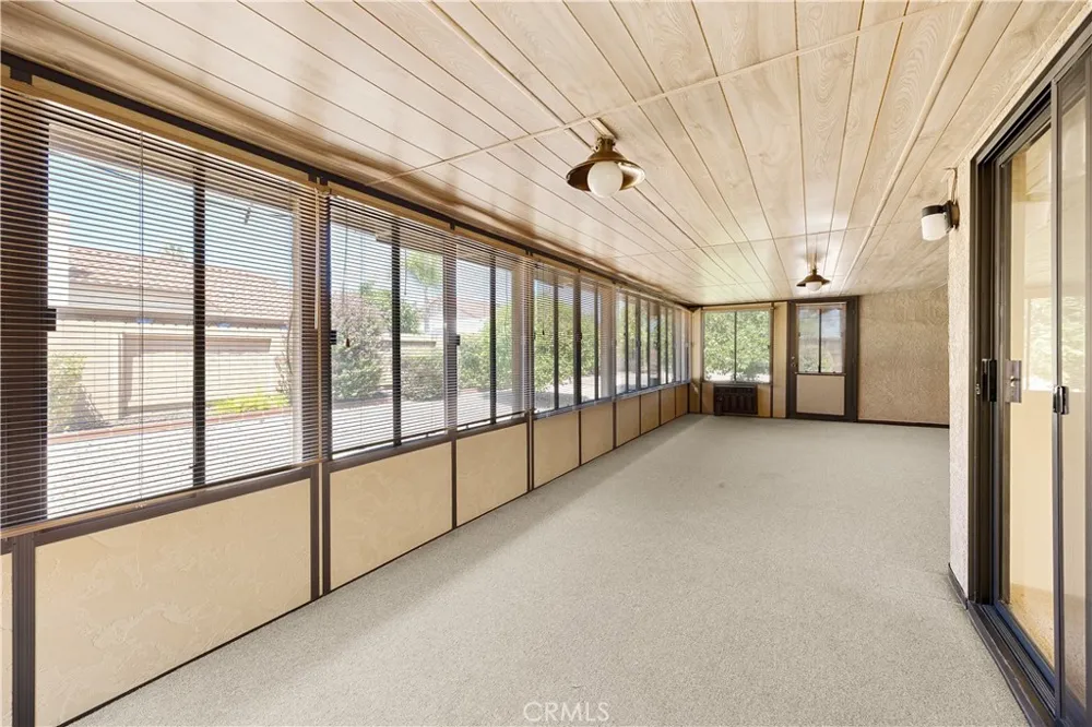 29337 Crown Point Court Sun City, CA 92586