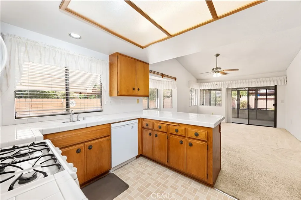 29337 Crown Point Court Sun City, CA 92586