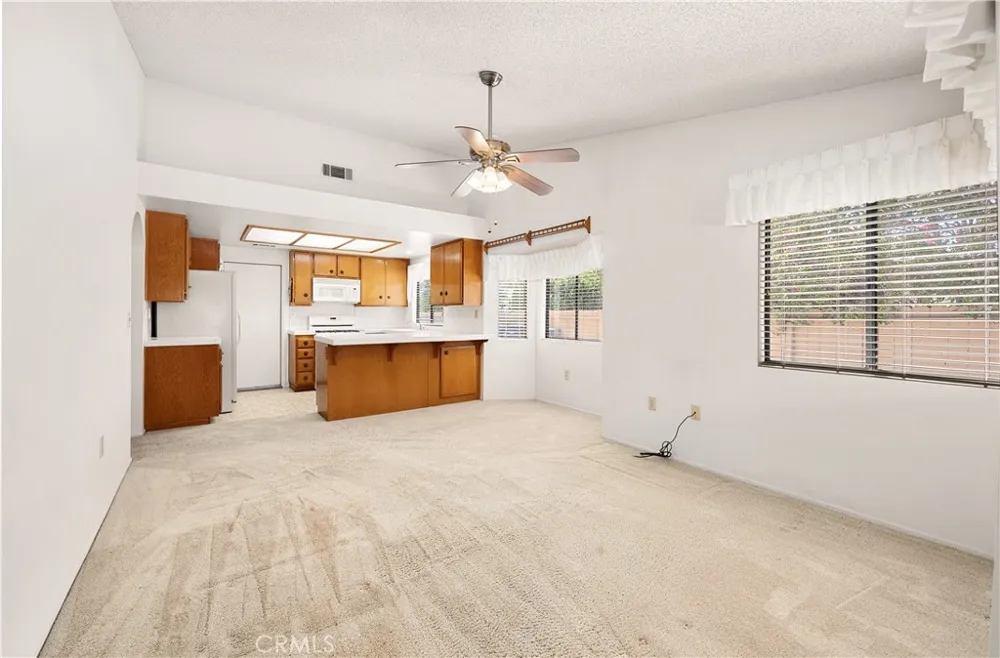 29337 Crown Point Court Sun City, CA 92586