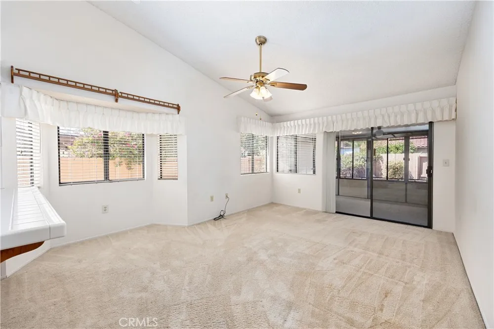 29337 Crown Point Court Sun City, CA 92586