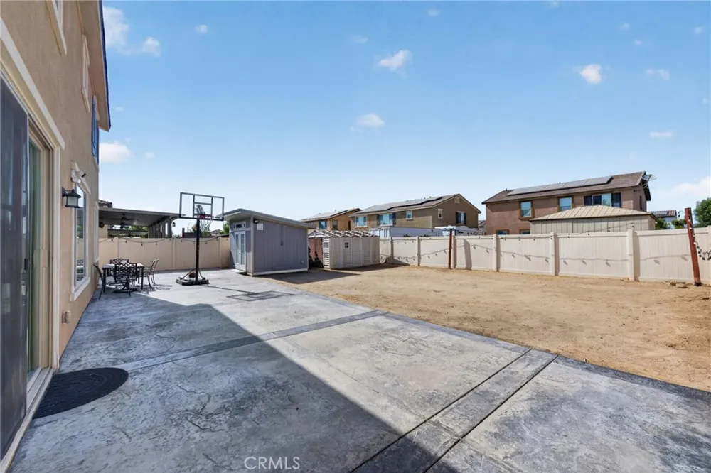 1158 Viscano Court Perris, CA 92571