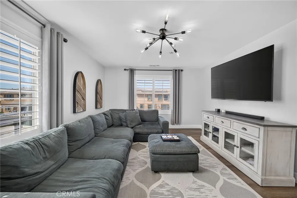 1158 Viscano Court Perris, CA 92571