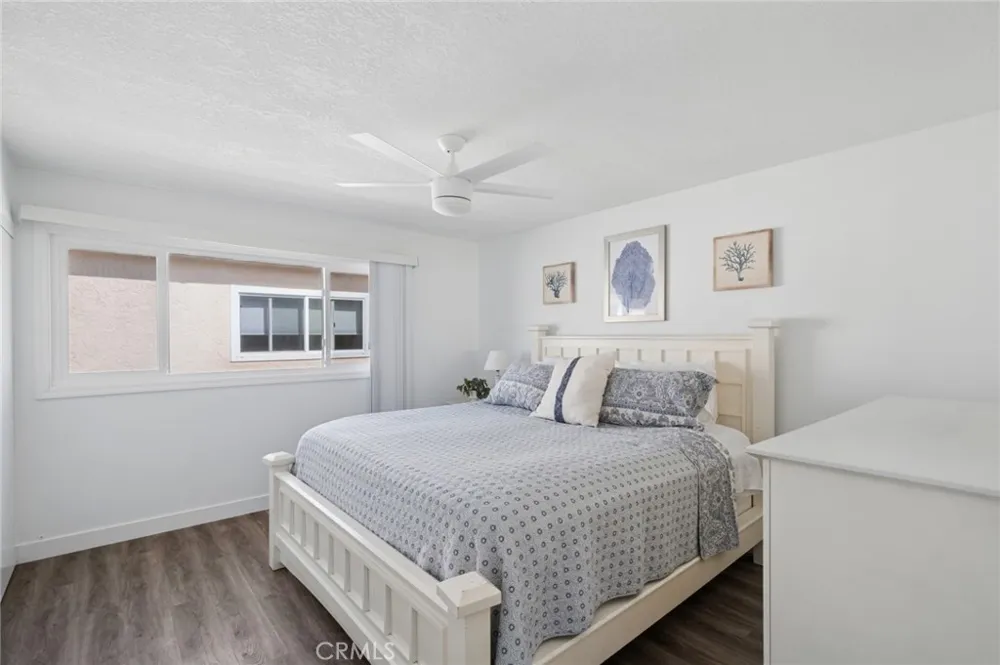 5212 Seashore #B Newport Beach, CA 92663