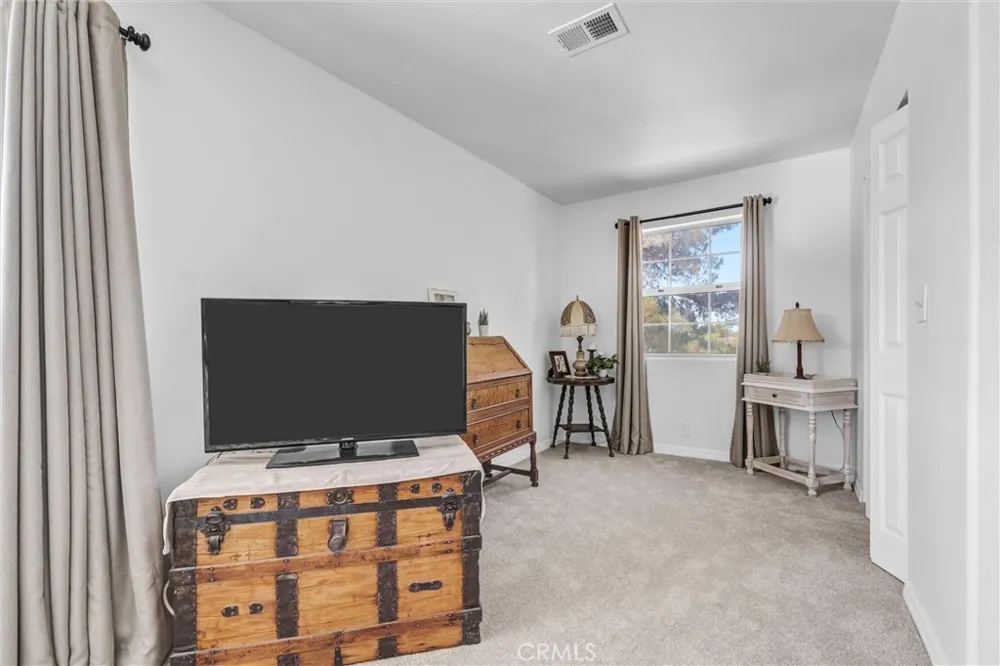 35120 Calle Nopal Temecula, CA 92592