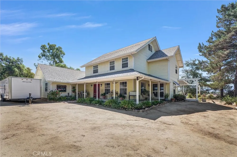 35120 Calle Nopal Temecula, CA 92592