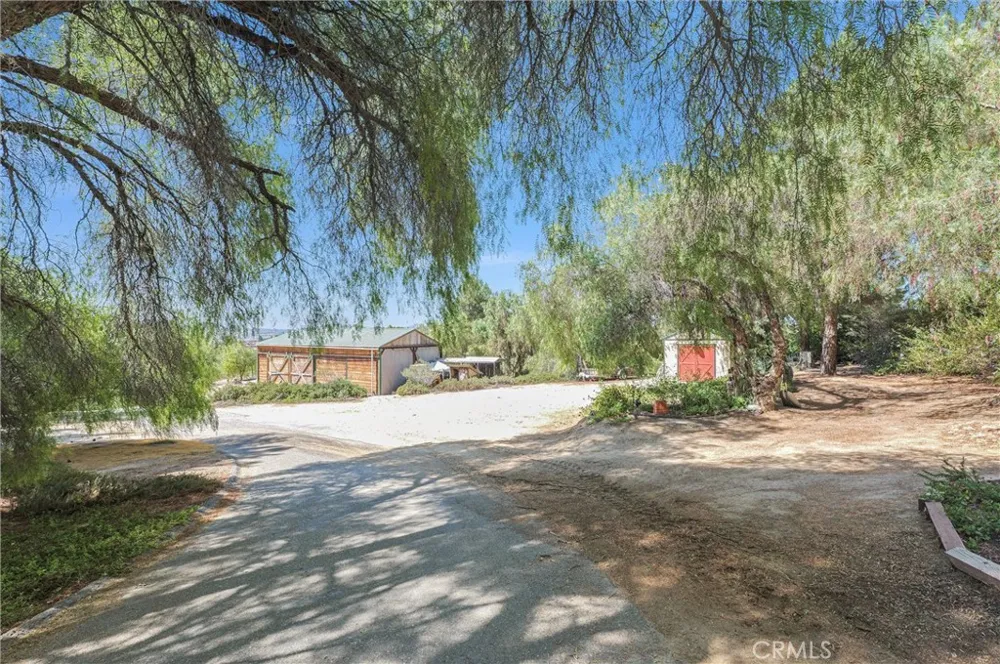 35120 Calle Nopal Temecula, CA 92592