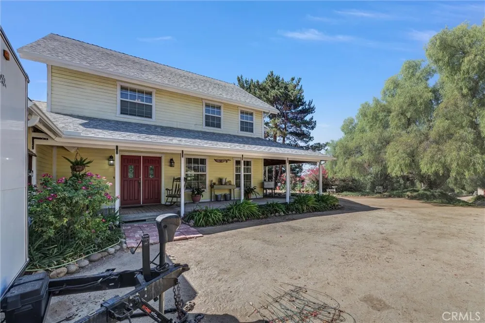 35120 Calle Nopal Temecula, CA 92592