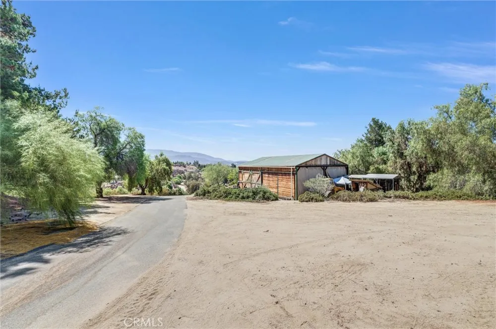 35120 Calle Nopal Temecula, CA 92592